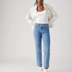 Levis High-Waisted Straight Jeans in Medium Wash (size 25)